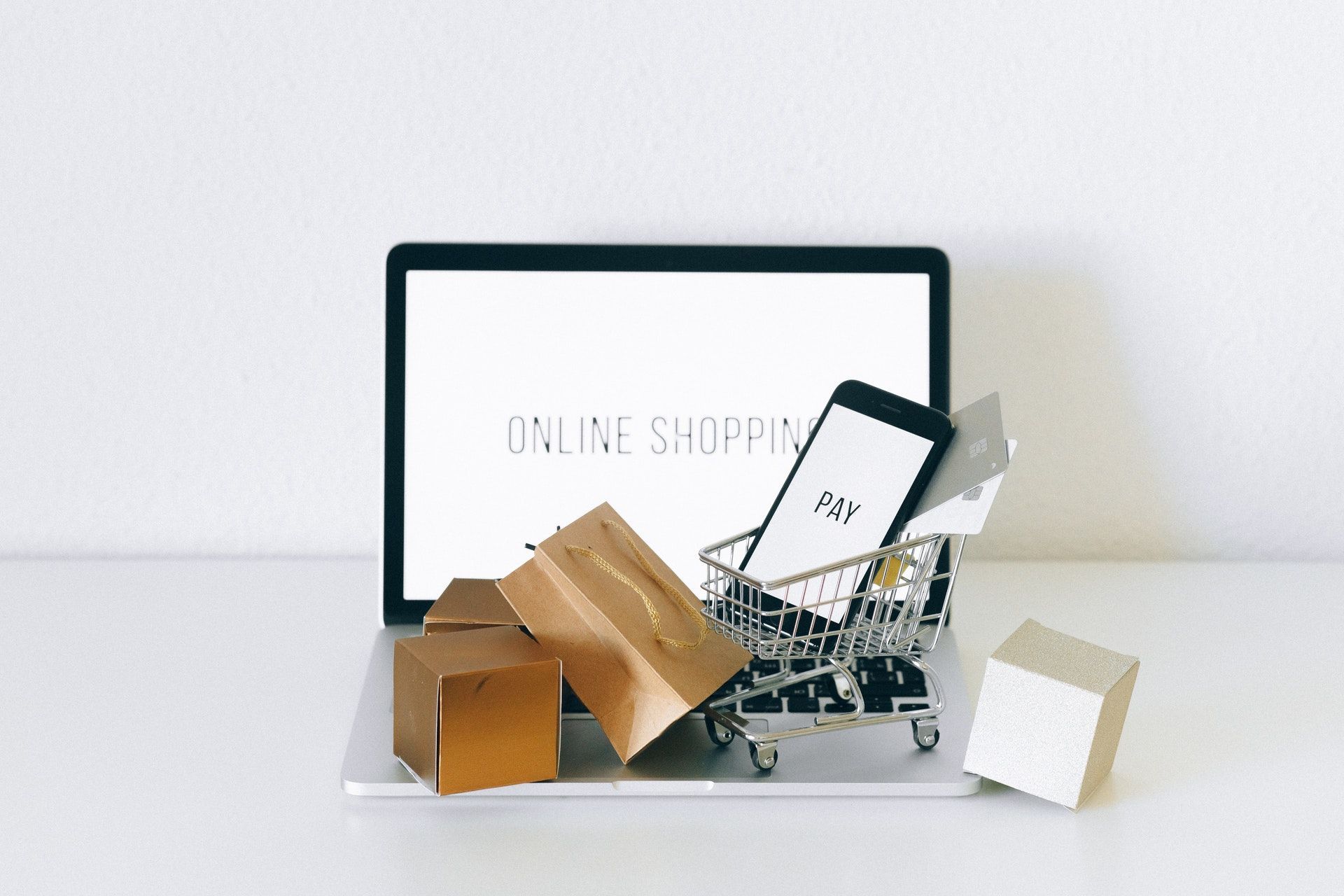 USEFUL TRENDS AND TECHNOLOGIES SHAPING E-COMMERCE